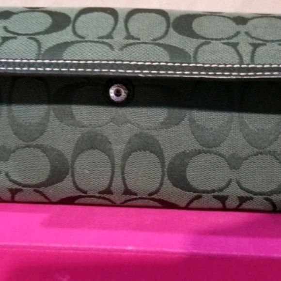 Coach Wallet Forest Green - Picture 7 of 8